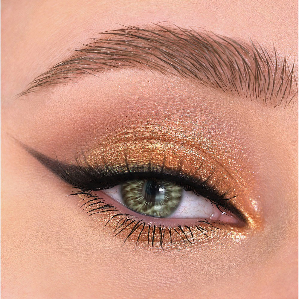 Close-up of Mesiru Firework Brown Contact Lenses on eyes